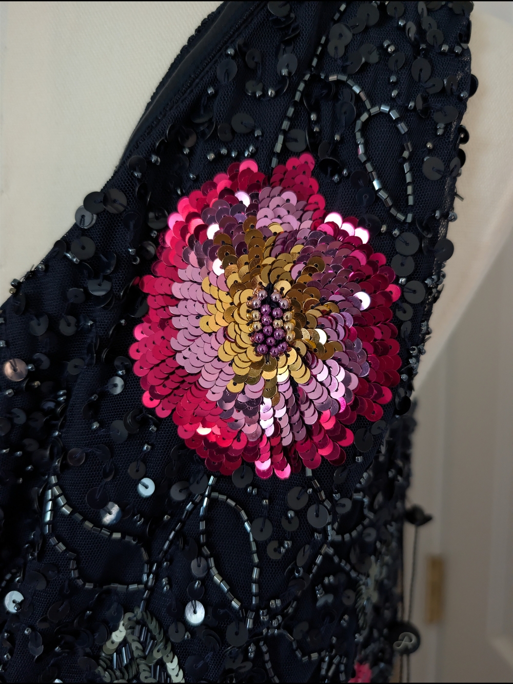 NWT Adrianna Papell One-Shoulder Floral Beaded Sequin Formal Gown Navy Size 8 - Picture 5 of 9